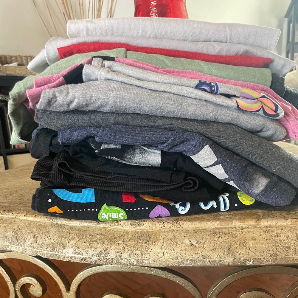 Mystery bundle of 18 tshirts